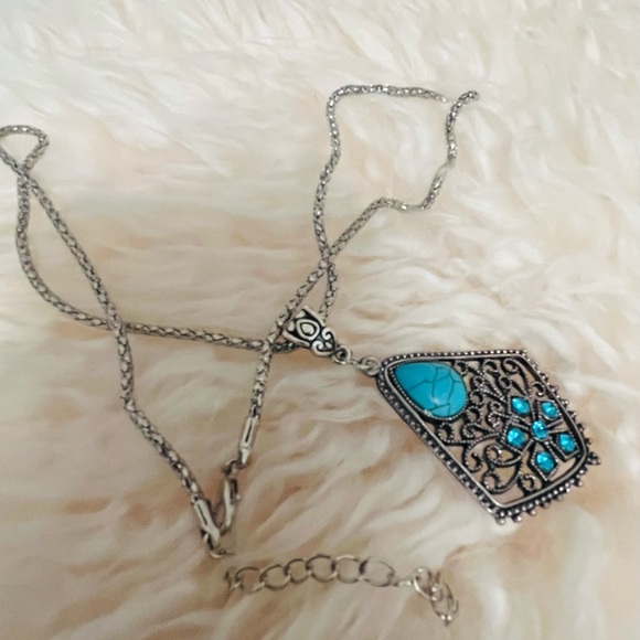 Adjustable fashion necklace - Picture 3 of 5